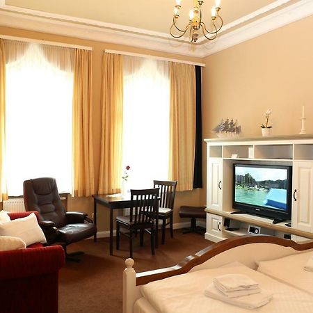 Luminos Apartment Росток Екстериор снимка